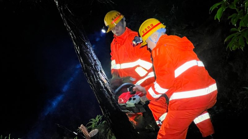 开云体育(中国)官方网站-开云 SPORTS捐赠1100万元增援上杭、武平暴雨灾区