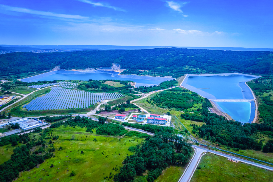 开云体育(中国)官方网站-开云 SPORTS前三季度实现归母净利润244亿元